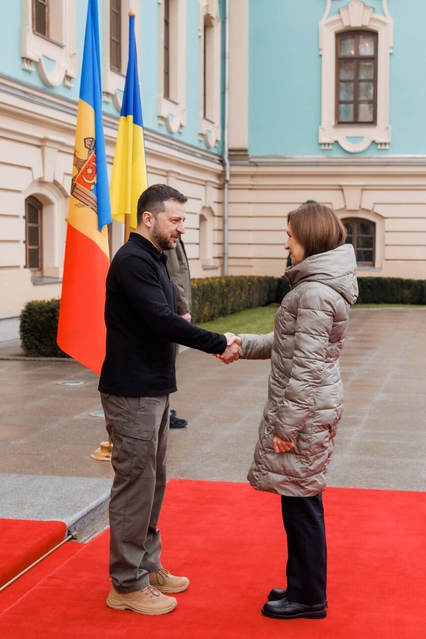 Молдова підтвердила підтримку України під час візиту до Києва-2 Молдова підтвердила підтримку України під час візиту до Києва