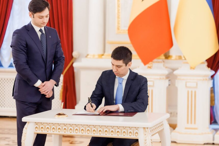 Молдова та Україна підписали угоду про взаємне визнання наукових дипломів-2 Молдова та Україна підписали угоду про взаємне визнання наукових дипломів