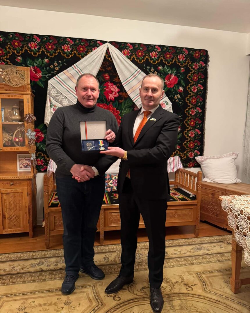 Микола Скрипковський відзначив Аурелія Чокоя Орденом Пошани Почесний консул Микола Скрипковський відзначив Надзвичайного та Повноважного Посла Республіки Молдова у Німеччині Аурелія Чокоя Орденом Пошани