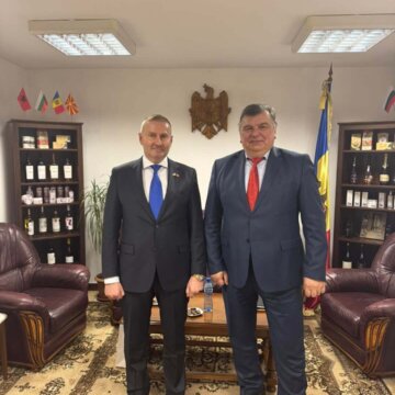 Дружній візит до Посольства Республіки Молдова в Болгарії - зустріч з новопризначеним послом Емілем Жакоте Дружній візит до Посольства Республіки Молдова в Болгарії: зустріч з новопризначеним послом Емілем Жакоте