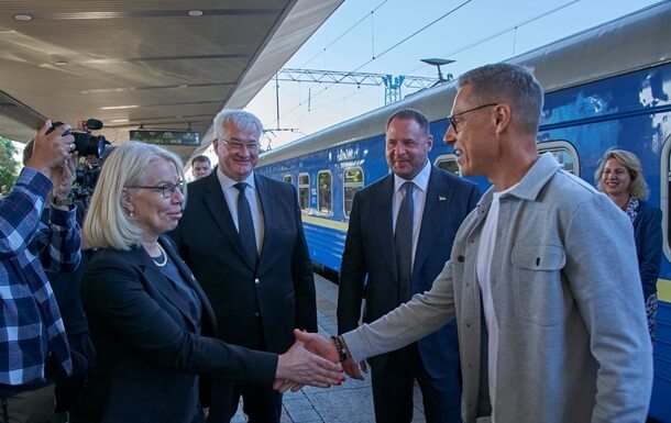 Фото: Андрій Сибіга Президент Фінляндії прибув до Києва