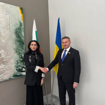 Почесний консул Республіки Молдова в місті Хмельницькому відвідав посольство України в Болгарії Почесний консул Республіки Молдова в місті Хмельницькому відвідав посольство України в Болгарії