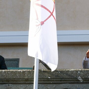 Зеленський прибув до Рима Зеленський прибув до Рима