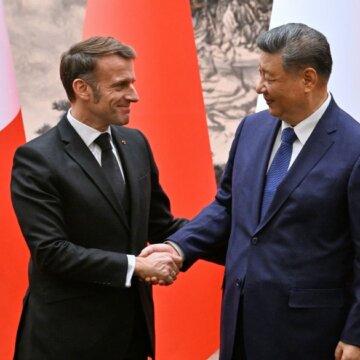 Макрон закликав КНР посилити участь у врегулюванні війни в Україні Макрон закликав КНР посилити участь у врегулюванні війни в Україні