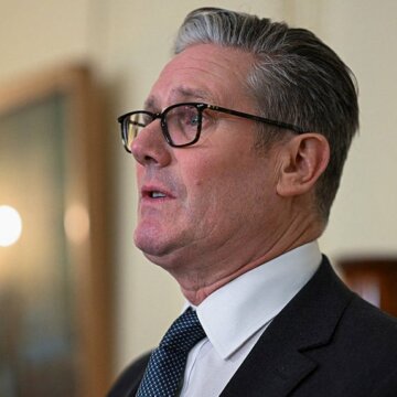 Стармер і Схооф обговорили підтримку України та мирні переговори Стармер і Схооф обговорили підтримку України та мирні переговори