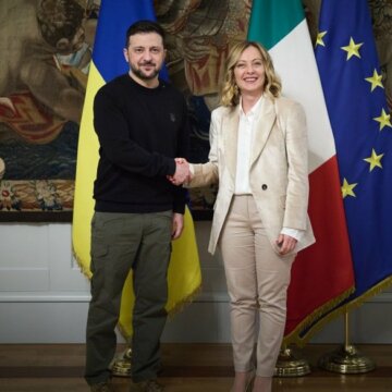 Зеленський обговорив з Мелоні підтримку енергетики України та дипломатичні зусилля Європи Зеленський обговорив з Мелоні підтримку енергетики України та дипломатичні зусилля Європи