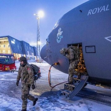 Данія посилює військову присутність на Гренландії