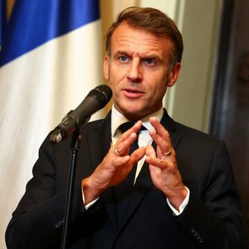 Макрон провів термінове засідання Ради оборони