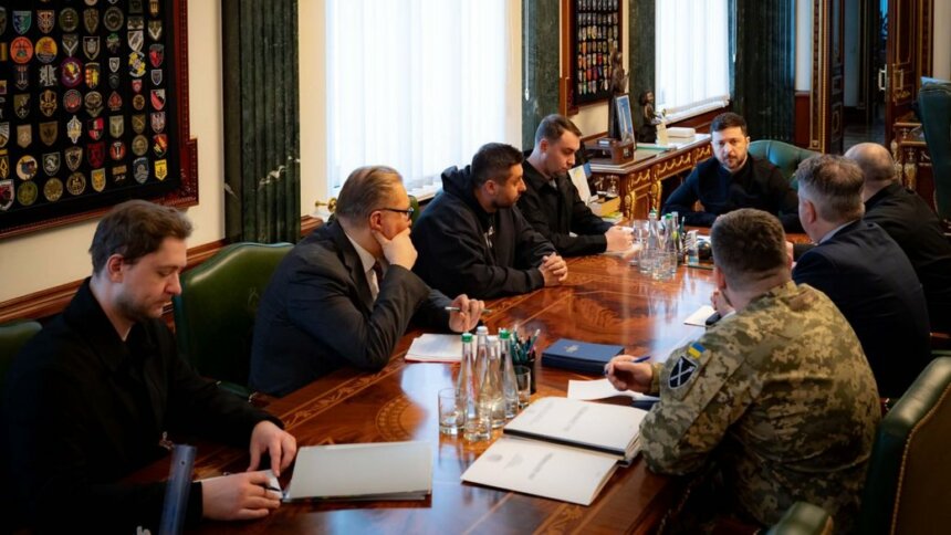 Зеленський доручив фіналізувати угоду про безпекові гарантії від США Зеленський доручив фіналізувати угоду про безпекові гарантії від США