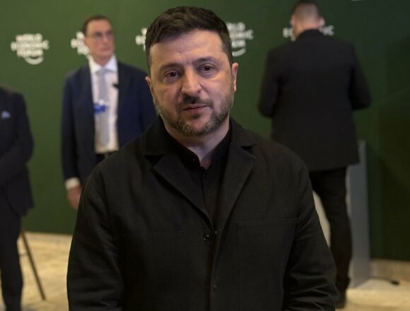 Зеленський назвав склад делегації на тристоронні переговори Україна-США-РФ в ОАЕ