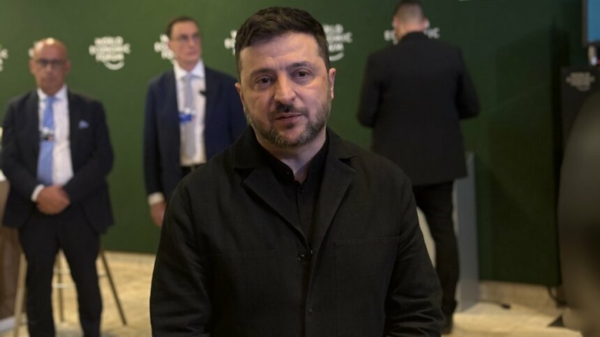 Зеленський назвав склад делегації на тристоронні переговори Україна-США-РФ в ОАЕ Зеленський назвав склад делегації на тристоронні переговори Україна-США-РФ в ОАЕ