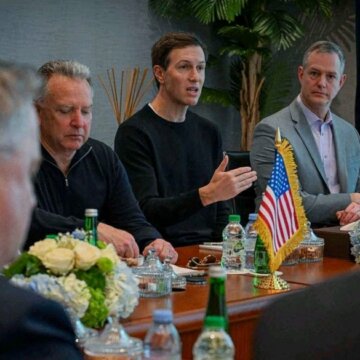 Зеленський після зустрічі з Рубіо проведе телефонну розмову з Віткоффом і Кушнером Зеленський після зустрічі з Рубіо проведе телефонну розмову з Віткоффом і Кушнером