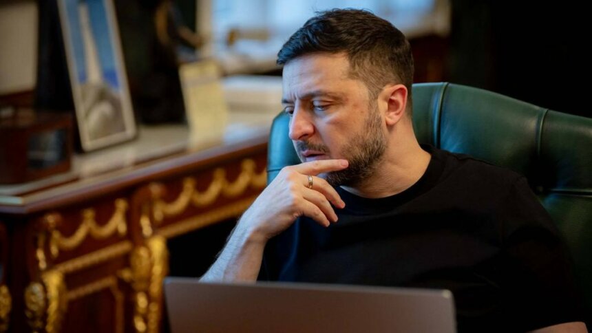 Зеленський ввів санкції проти росіян та іноземців, причетних до танкерного флоту РФ, пропаганди та кібератак