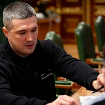 Кабмін затвердив оновлений склад заступників міністра оборони України