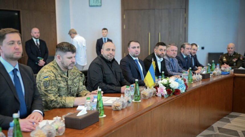 США на переговорах в Абу-Дабі запропонували завершити війну в Україні до початку літа