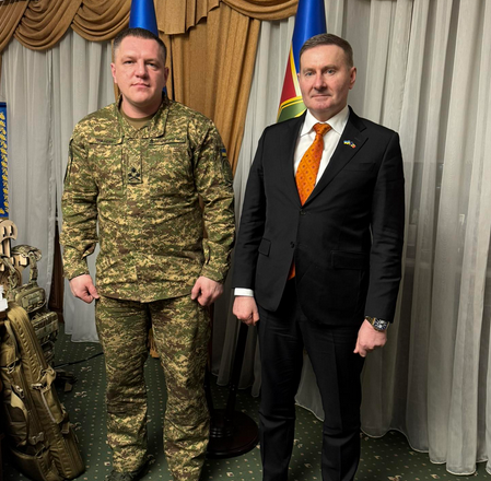 Микола Скрипковський зустрівся з командувачем Нацгвардії України Олександром Півненком Микола Скрипковський зустрівся з командувачем Нацгвардії України Олександром Півненком