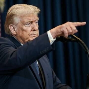 Трамп оголосив про блокаду Ормузької протоки ВМС США
