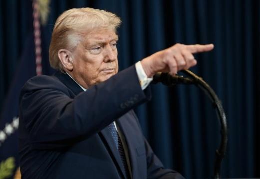 20260412180353 Трамп оголосив про блокаду Ормузької протоки ВМС США