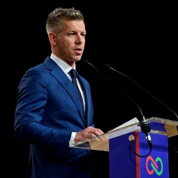 Петер Мадяр заявив про необхідність нової політики Угорщини щодо України