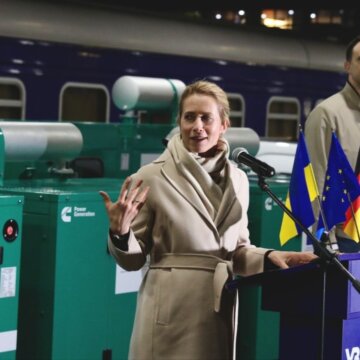 ЄС і Німеччина передали Укрзалізниці понад 50 одиниць техніки для ремонту інфраструктури