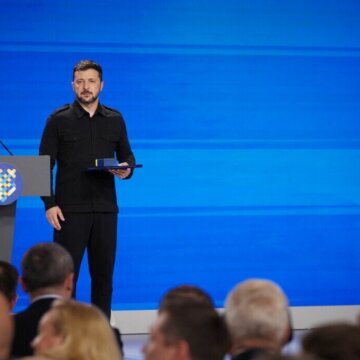 zelenskii-3 У Києві відкрився IV Міжнародний саміт міст і регіонів за участі 24 країн