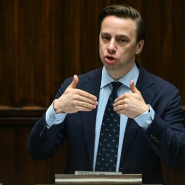 Лідер польської «Конфедерації» Босак закликав блокувати вступ України до ЄС через назву підрозділу «імені Героїв УПА»